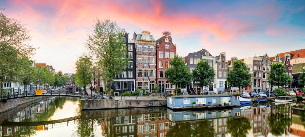 Easystart Office Opent Een Nieuwe Locatie In Amsterdam Centrum